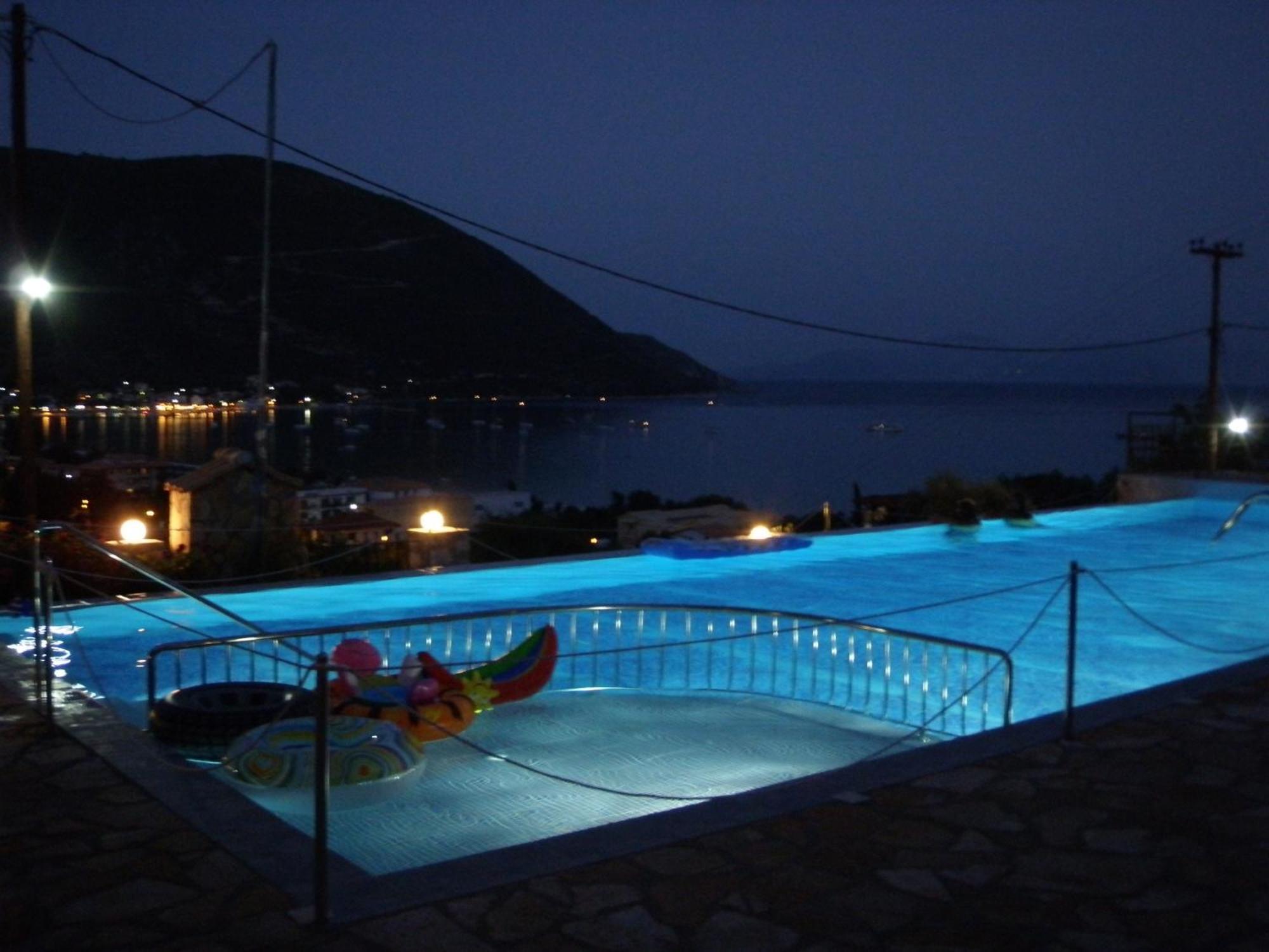 Katerina Lefkada Aparthotel วาซีลีกี ภายนอก รูปภาพ