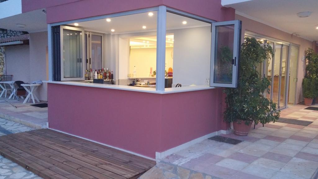 Katerina Lefkada Aparthotel วาซีลีกี ภายนอก รูปภาพ